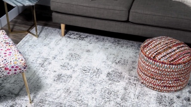 Unique-Loom-Sofia-Traditional-Area-Rug-4-0-x-6-0-Gray