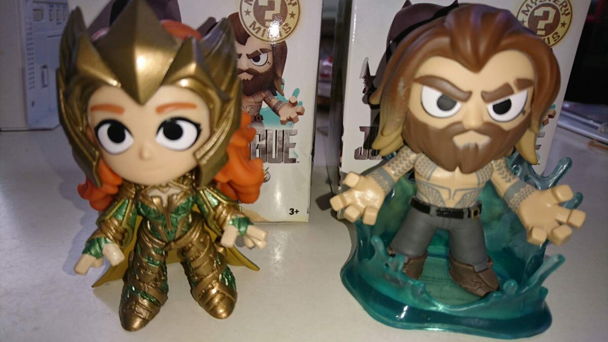 アクアマンとメラ ミステリーミニジャスティスリーグ Funko B07mb7w7 食玩 人気が高い