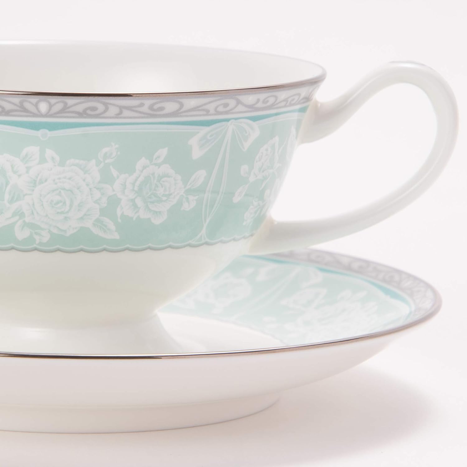 Amazon Narumi ナルミ カップ ソーサー セット グリーン 0cc グレイスエア 電子レンジ温め対応 ティー コーヒー 兼用 p 2客入 カップ マグ ソーサー オンライン通販