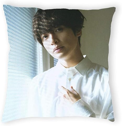 Amazon Co Jp 玉森裕太 抱き枕カバー ピローケース 45 45cm オーダーメイドファスナー 付き クッションカバー コスプレ キャラクター 2wayトリコット 両面 ホーム キッチン