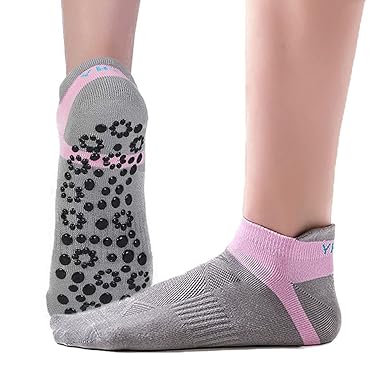 Amazon.com: Calcetines de yoga para mujer antideslizantes ...