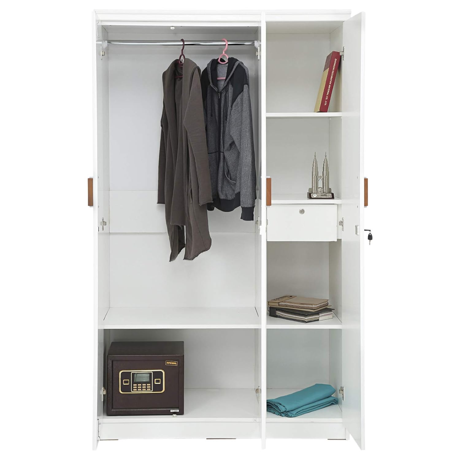 Texas 3 Door Wooden Wardrobe/cupboard