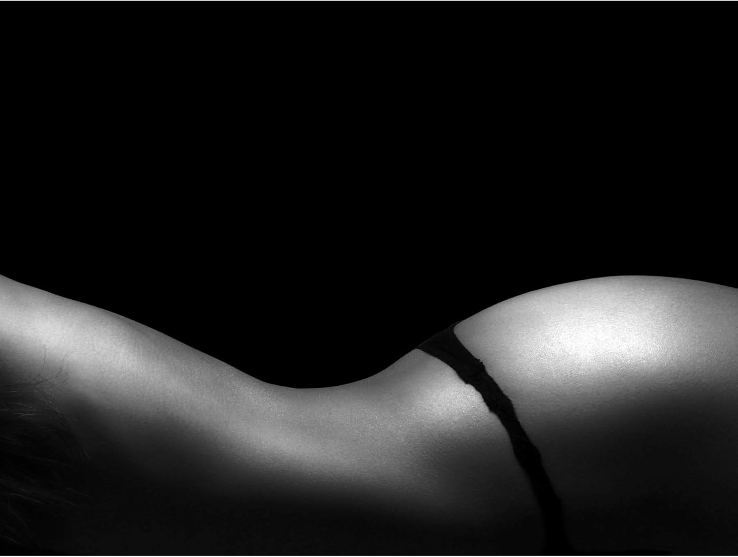 Amazon.com: Wee Blue Coo Prints Photo Composition Woman Body Hip Sexy Black  White Shade Poster Print BMP11561: Posters & Prints