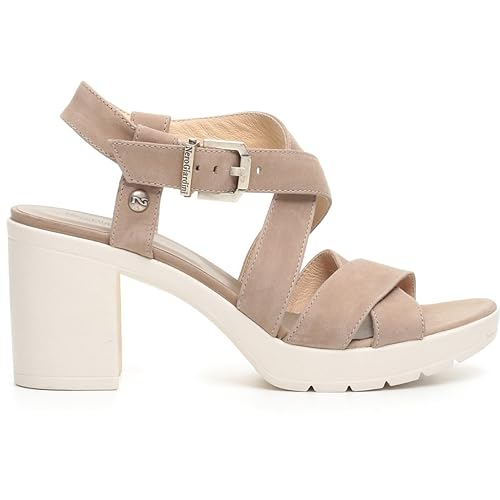 sandali con carrarmato