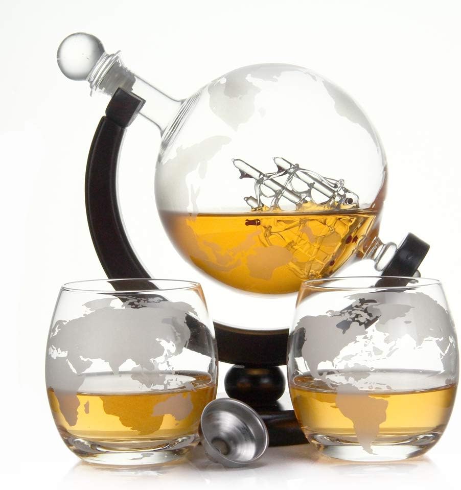 casavetro Whisky Karaffe 900 ml Mundgeblasen GLOBUS und 2 Gläser Set je 350ml Glas-Karaffe Welt Dekanter Flasche 0,9 Liter l Glasflasche Likör Schnaps Wein Karaffe Dekantierer (Globus Holz Set)