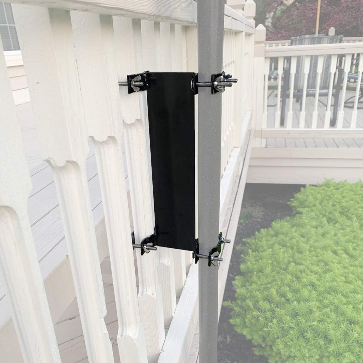 Amazon Com Eapele Umbrella Mount Clamp On Deck Rail Fence Or Balusters Use With Umbrellas Garden Torches Or Vertical Poles Ranges From 3 8 To 1 Garden Outdoor
