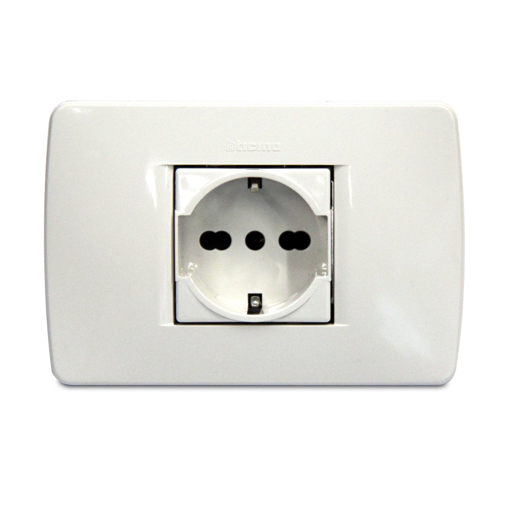 BTicino Moon Pre-Assembled Complete Socket Kit, Standard, German and Bypass, White