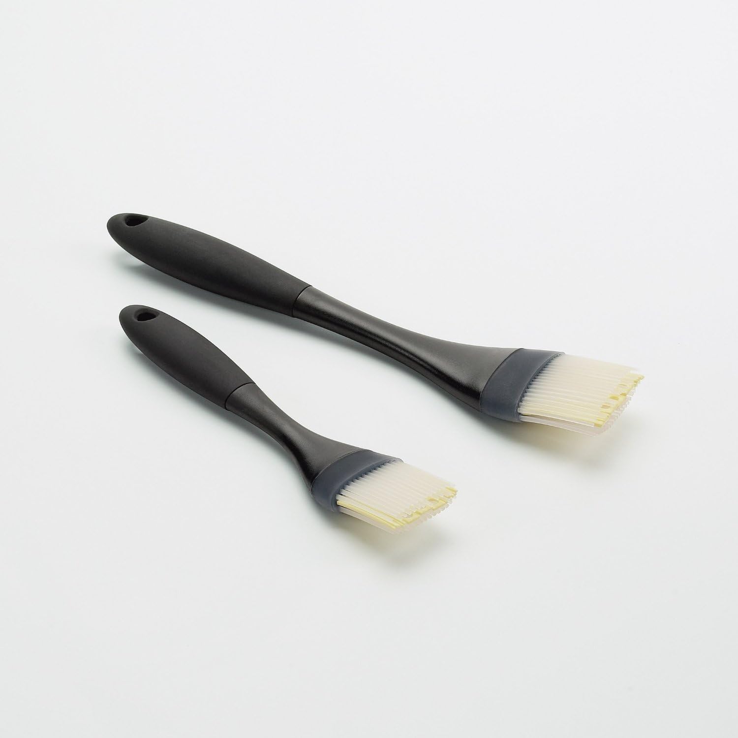 OXO Good Grips Silicone Basting & Pastry Brush-Small, Multicolor: Kitchen & Dining