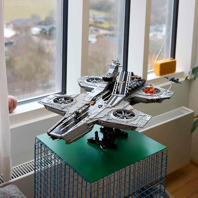 ǀ Marvel L’Héliporteur du Shield - Maquette de Porte-Avions pour Adulte - 6 Minifigurines Dont Captain America & Nick Fury - Décoration DIY pour Étagère - Cadeau Avengers pour Fan 76354
