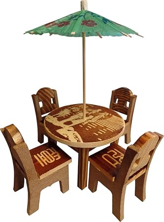 Fee Gartenzubehor Miniatur Gartentisch Aus Holz Stuhle Sonnenschirm Amazon De Spielzeug