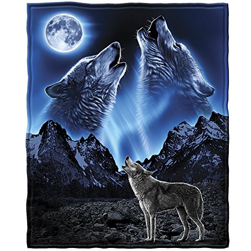 Dawhud Direct Wolves Howling Moon Fleece Throw Blanket