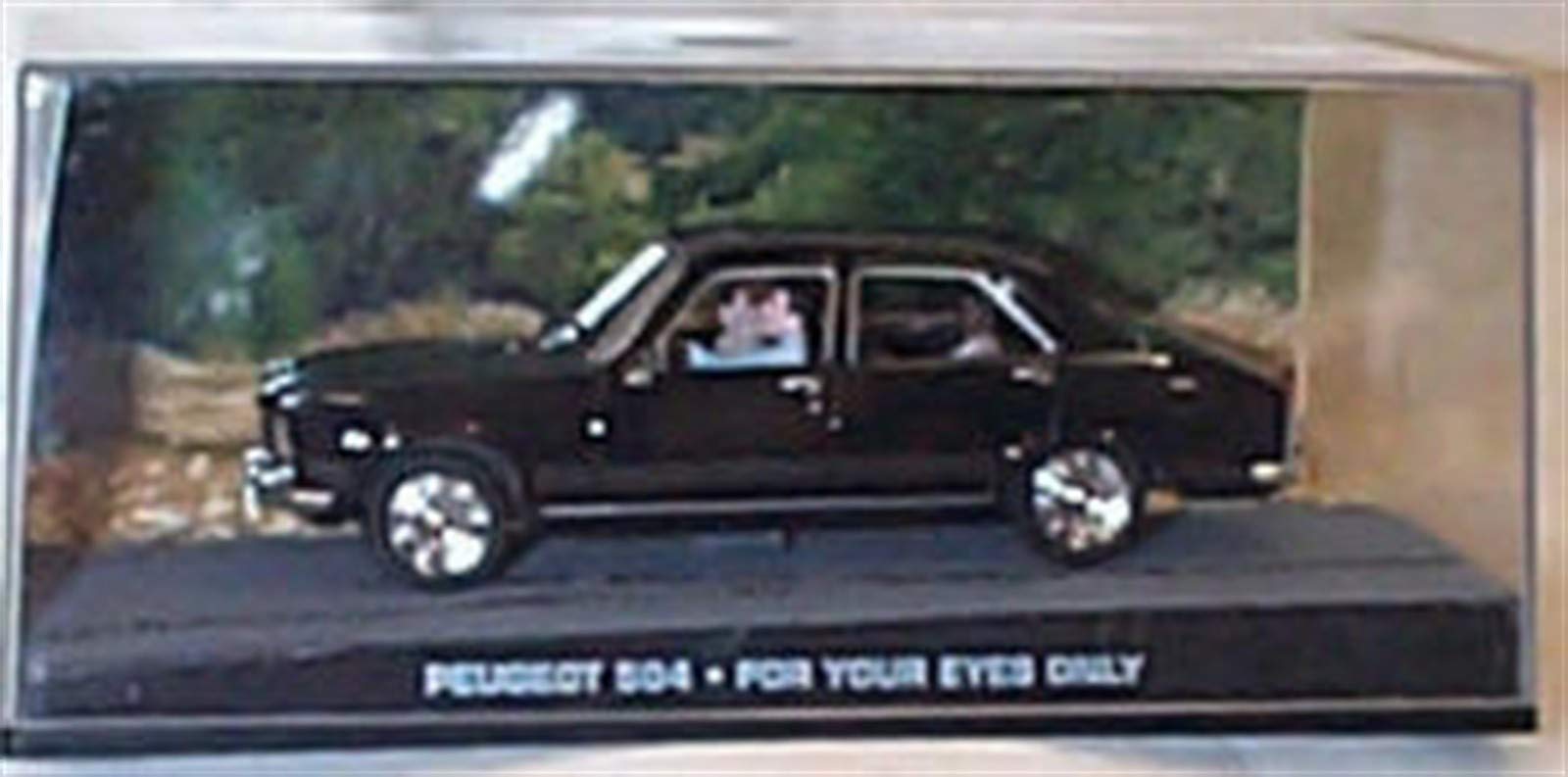 Universal Hobbies JAMES B0ND 007 F0R Y0UR EYES 0NLY PEUGE0T 504 film scene car 1:43 scale diecast model