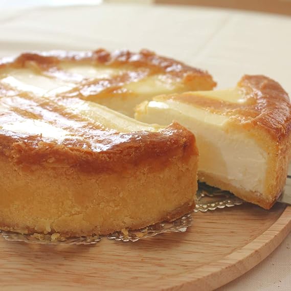トロイカ 岩手県北上市産 濃厚ベークドチーズケーキ 6号 18センチ 冷蔵 ノーブランド品 食品 飲料 お酒 通販 Amazon