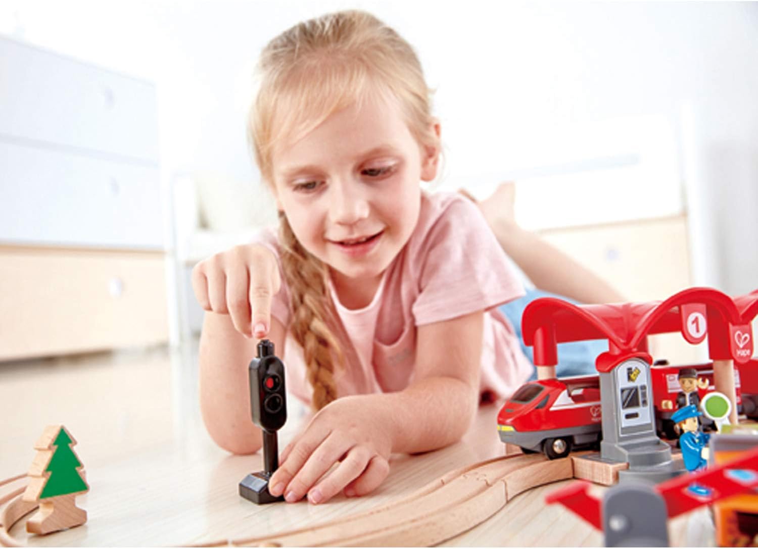 hape busy city rail set