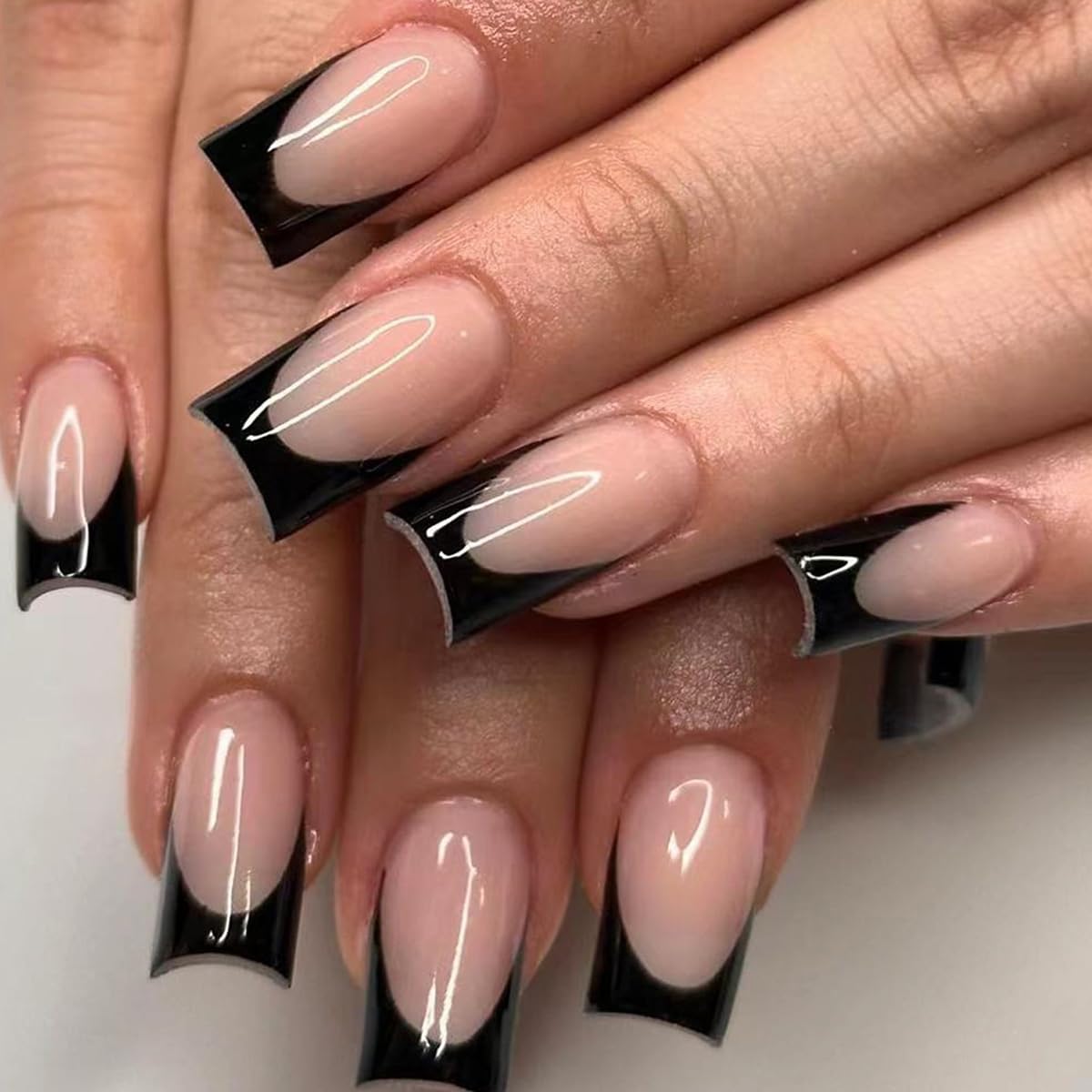 Black French Tip Press on Nails Medium Square, Black Stick on False Nail Tips with Exquisite Design Acrylic Glue on Nails Reusable Artificial Nails for Women DIY Manicure Art Decoration 24Pcs