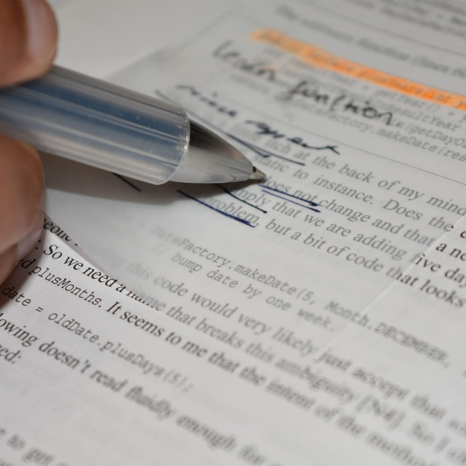 Transparent Sticky Notes Pads 500 PCS - Clear Self-Adhesive Clear Post It Notes, Suitable for Reading, Studying, Home, Office, School, Sticks Securely, Removes Cleanly