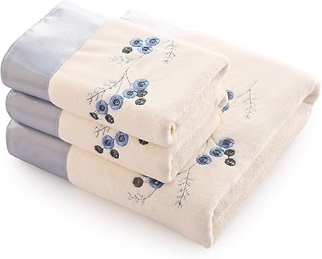 Amazon Com Riverbyland White And Blue 2 Towel And 1 Bath Towel Embroidered Pattern Set Kitchen Dining