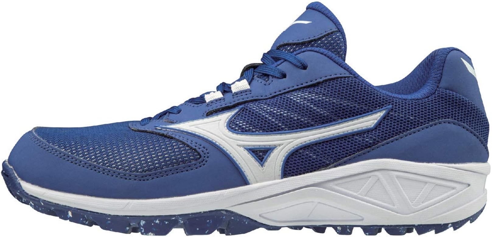 mizuno dominant turf