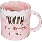 Mugpie New Mom Gifts Mug - Mom To Be/First Time New Mom Gifts for Women - Mommy Est 2025 Coffee Cup -Best Birthday Mothers Day Baby Shower Christmas Gifts for Mom Mother from Daughter Sister Friends