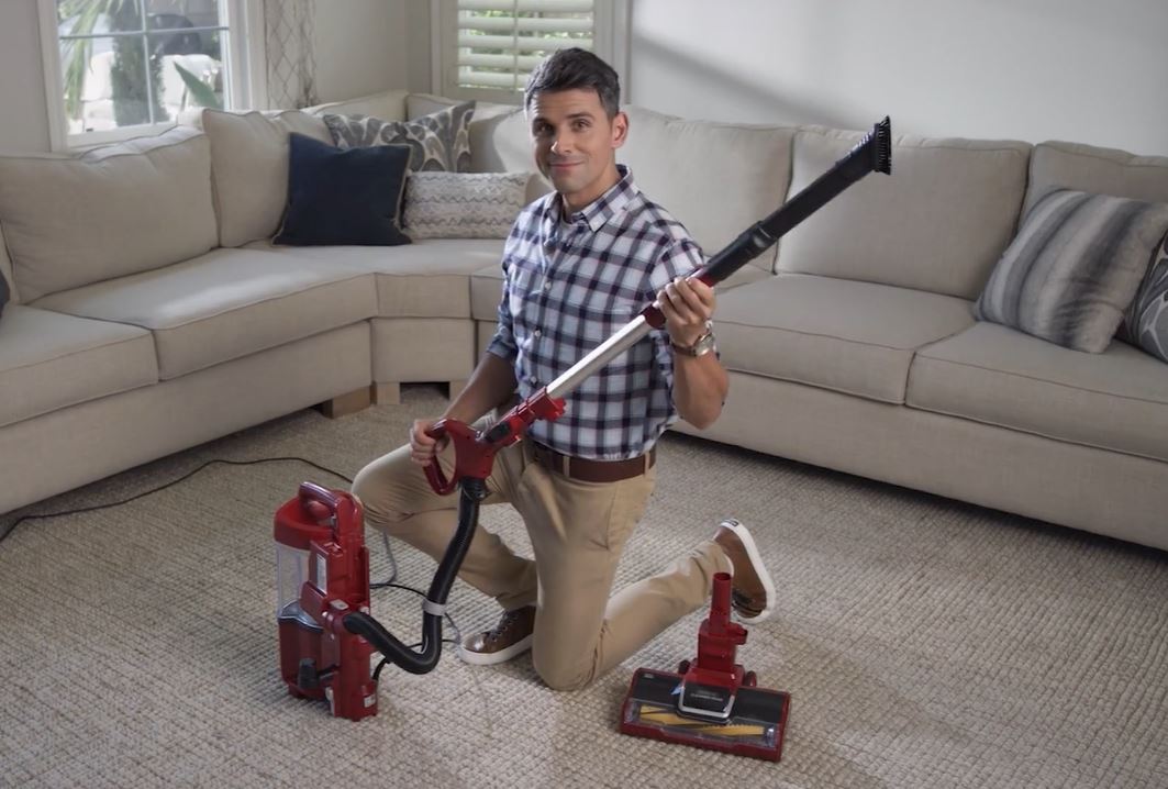 Shark UV725 Navigator Lift-Away with Self Cleaning Brushroll Upright Vacuum with HEPA photo 4