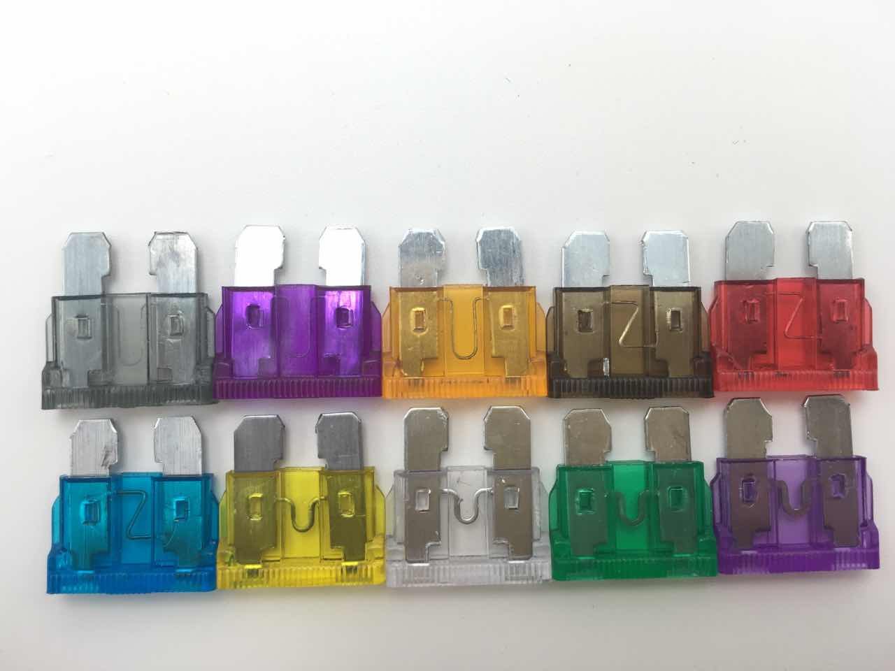 100pcs Assorted Car Truck Standard Blade Fuse Assortment 2A 3A 5A 7.5 A 10A 15A 20A 25A 30A 35A Automotive Replacement Fuse Set