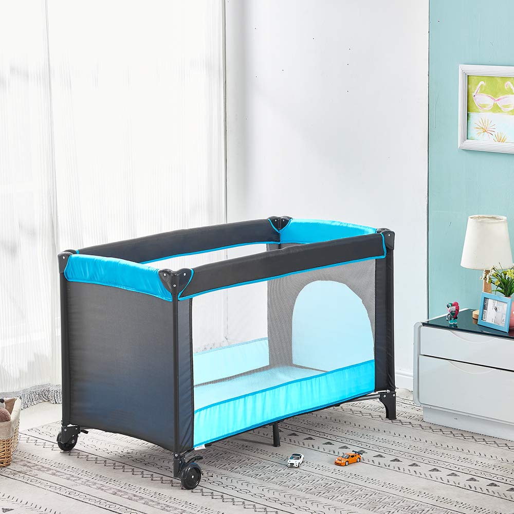 girl travel cot