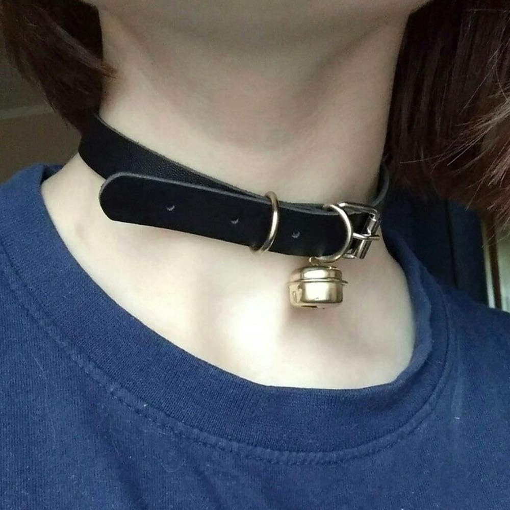 Amazon ネックレス チョーカー 鈴付き バックル ベルトタイプ レザー チョーカー ゴスロリ 原宿系 首輪女子 鈴 ベル Bell 猫 レザー チョーカー ブラック 金の鈴 チョーカー 通販