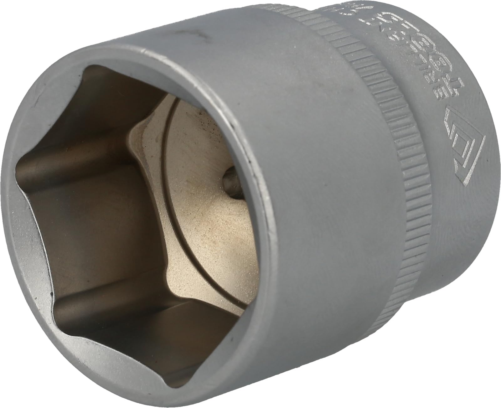 Brilliant Tools BT022818 1/2 Inch Socket Wrench 38 mm 32 mm Insert