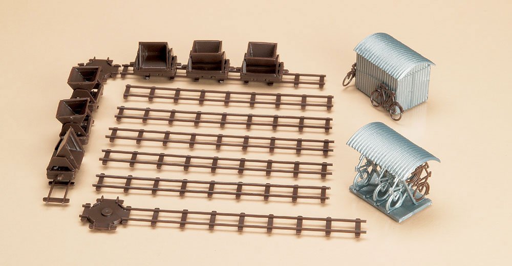 Auhagen 42572 Trucks and Bicycle Rack Modelling Kit