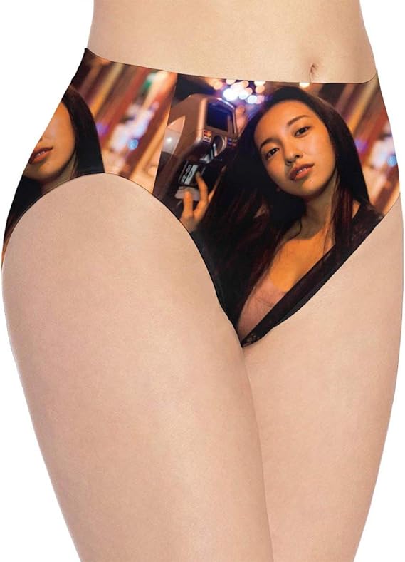 Amazon Co Jp 板野友美 7 レディース ショーツ おしゃれ レギュラーショーツ レディース 吸汗速乾 ショーツ 超薄 漫画のプリント 響かない 快適フィット レディース 温熱性 パンツ レディース 人気かわい 下着 服 ファッション小物