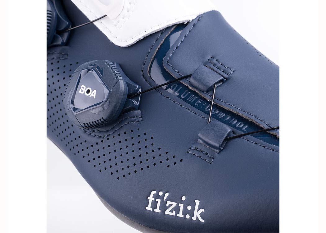 フィジーク ARIA R3 サイズ41 白/黒 新品クリート、クリートカバー付 Amazon.com: Fizik R3 ARIA Shoes, White/Black, Size 39 : Clothing