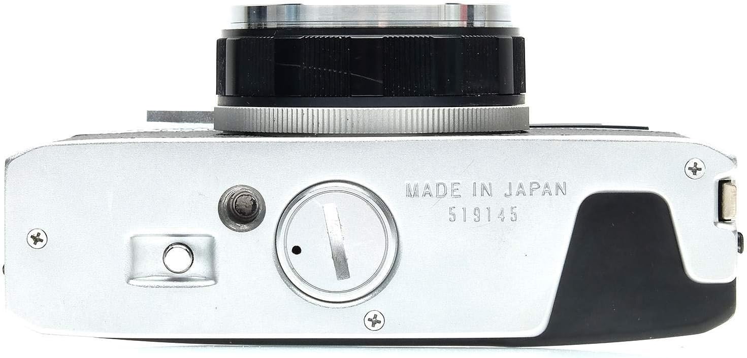 Amazon Com Olympus 35 Rc 35mm Rangefinder Camera 1 28 F 42mm E Zuiko Point And Shoot Film Cameras Camera Photo