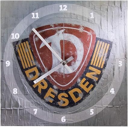 Sg Dynamo Dresden Wanduhr Logo Amazon De Sport Freizeit
