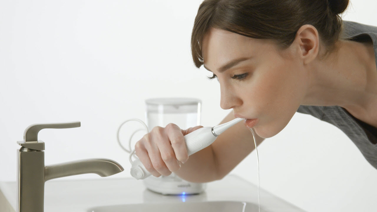 Waterpik-Sonic-Fusion-Professional-Flossing-Toothbrush-Electric-Toothbrush-Water-Flosser-Combo-in-One-SF-02-White