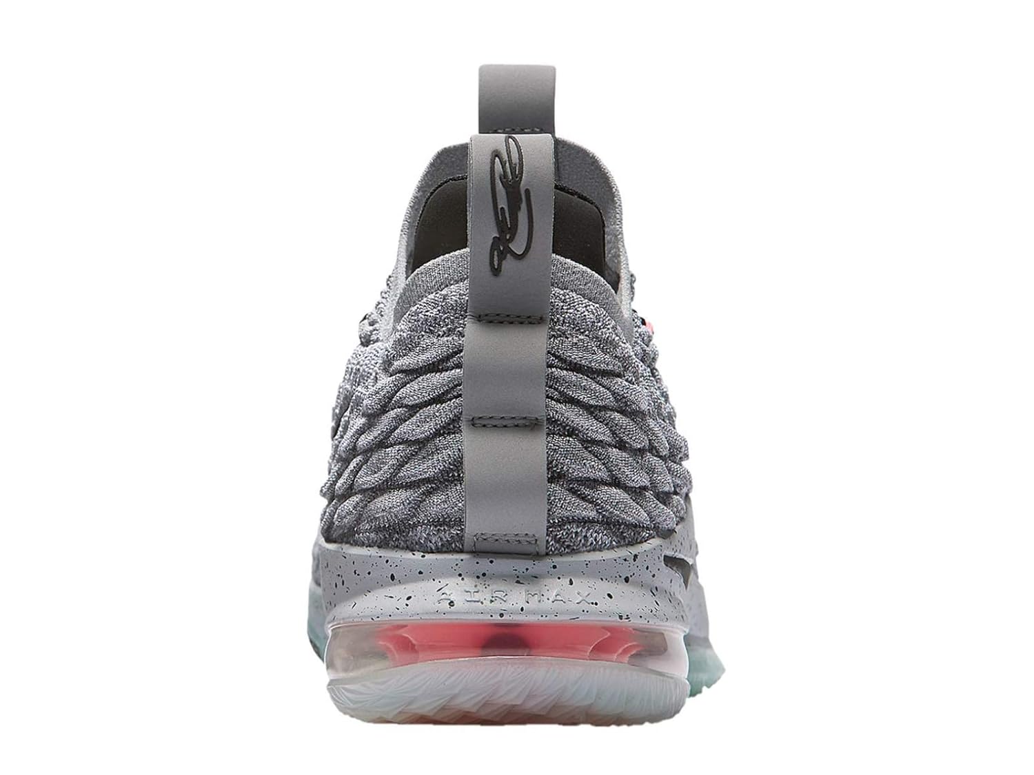 nike lebron 15 low foot locker