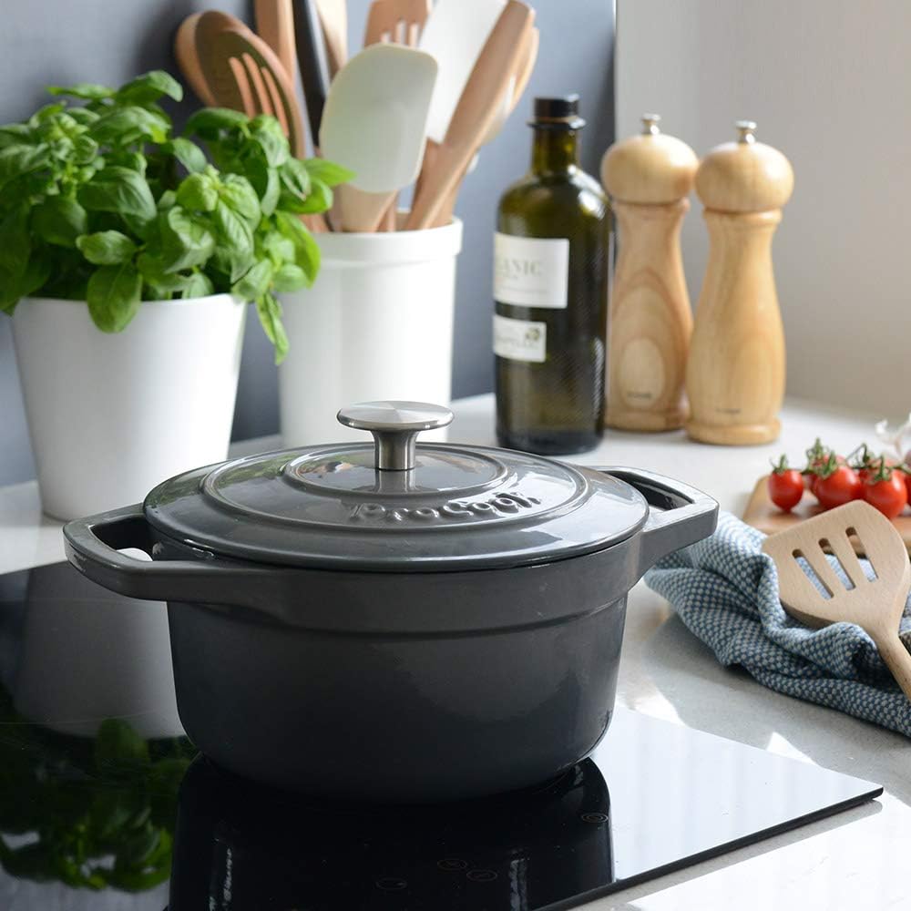 Round Induction Casserole with Tough Enamel Coating 20cm / 2.7L ProCook