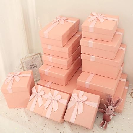 Amazon ラッピングボックス 無地 ギフトボックス ピンク アクセサリー オシャレ リボン クリスマスプレゼント 4個セット プレゼント 収納 包装 パッケージ ギフト ラッピング 箱 誕生日 記念日 プレゼント 贈り物 ギフトボックス 文房具 オフィス用品