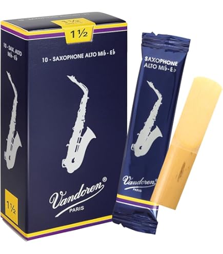 Amazon.com: Vandoren CR1015 Bb Clarinet Traditional Reeds