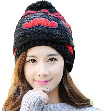 Amazon Co Jp Japanice ひげマスク付きニット帽 かわいいレディース3wayフルフェイス防寒キャップ スキー スノボの冬アウトドアに 白赤 スポーツ アウトドア