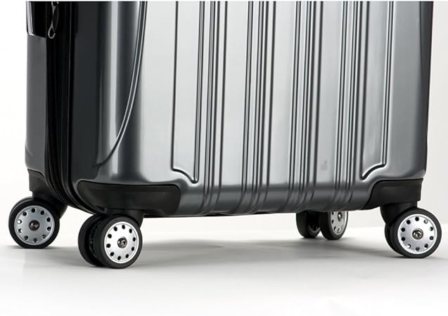 delsey helium aero international carry on expandable spinner