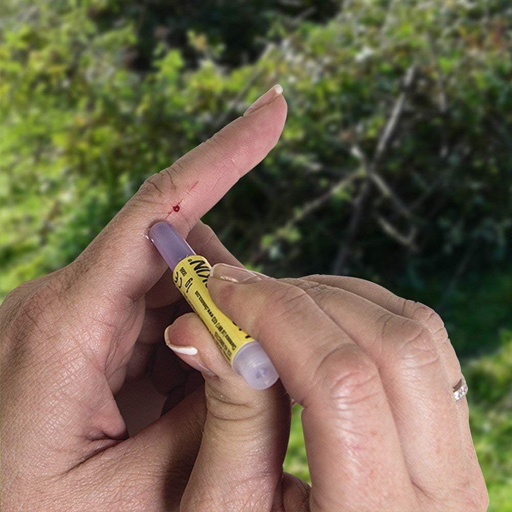 Liquid Skin Kleber Die Besser Verband Fur Kleinen Wunden Schurfwunden Blasen Amazon De Sport Freizeit