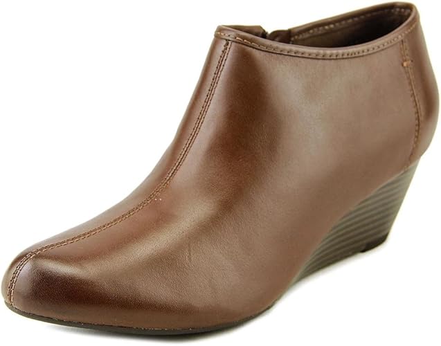 clarks amazon