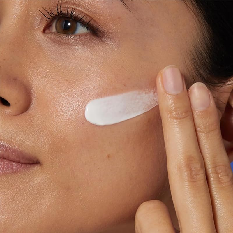 - Crème Hydratante Visage SPF50, Crème Visage et Cou Protège du Soleil et Hydrate, avec Technologie MVE, Acide Hyaluronique, Niacinamide, Soin de jour, Peaux Normales à Sèches