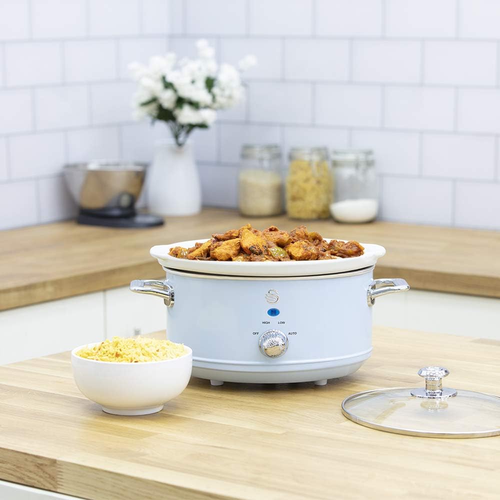 Swan Retro Slow Cooker with 3 Temperature Settings, Removable Dishwasher Safe Ceramic Pot and Glass Lid, 3.5L, Blue, SF17021BLN - Image 5