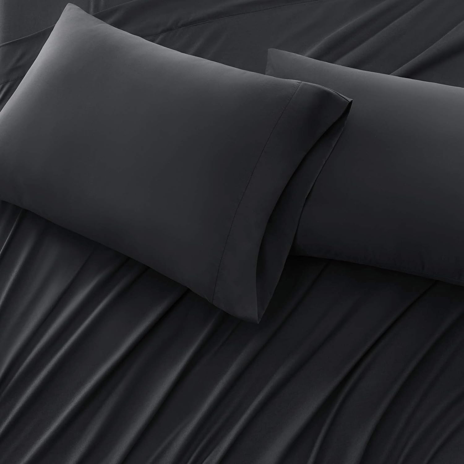 SHALALA NEW YORK Bed Sheet Set (4 Piece) - Soft Brushed Microfiber – Wrinkle Free and Hypoallergenic - 1 Fitted Sheet (14 Inch Deep Pocket) 1 Flat Sheet 2 Matching Pillowcases (Black, Queen): Home & Kitchen