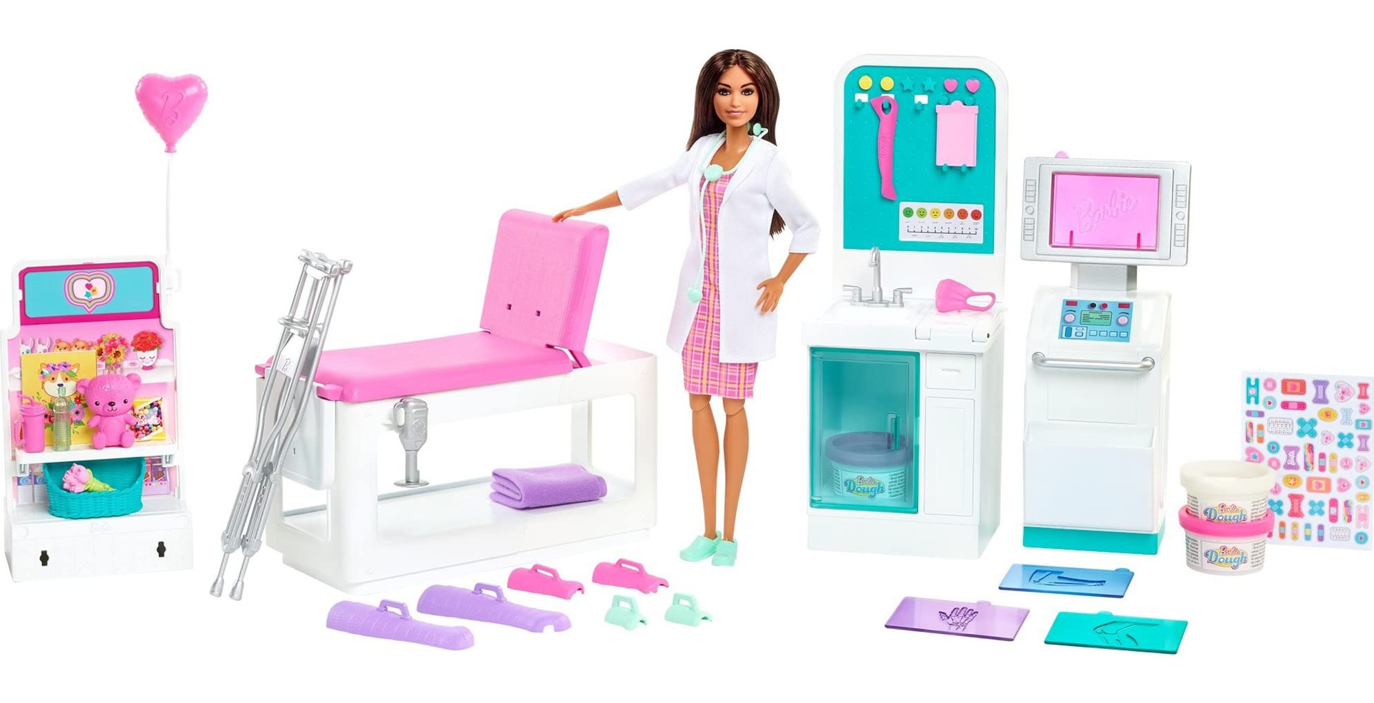 Barbie Doctor Doll (12-in/30.40-cm), Brunette Hair, Curvy Shape, Doctor Coat, Print Dress, Stethoscope Accessory, Great Toy Gift for Ages 3 Years Old & Up