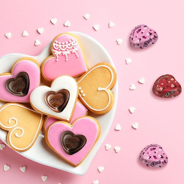 DOVE PROMISES MIXED HEART MILK CHOCOLATE & DARK CHOCOLATE, VALENTINE’S DAY CANDY HEARTS, 24.2 OZ BAG