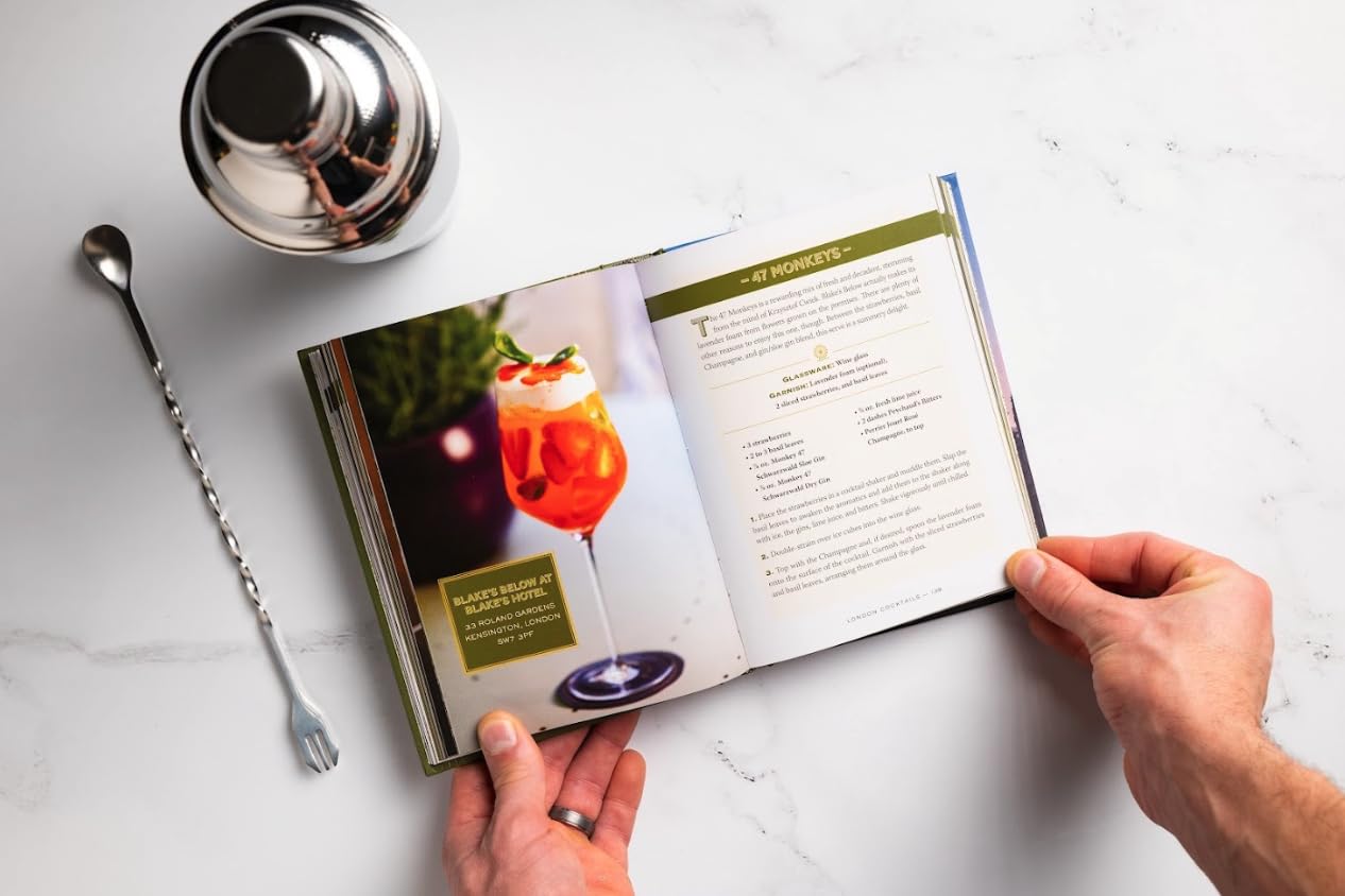 London Cocktails: Over 100 Recipes Inspired by the Heart of Britannia (City Cocktails)
