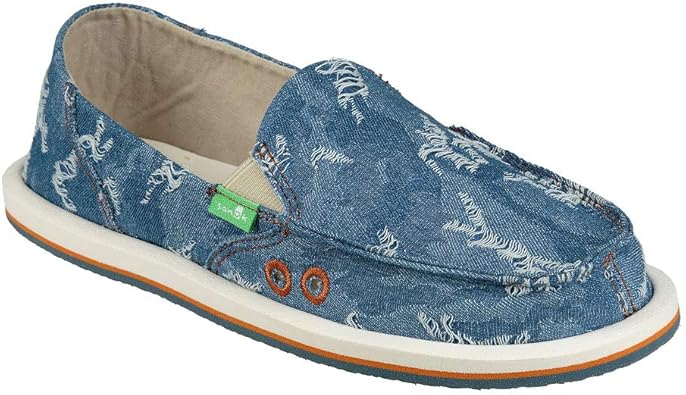 blue sanuk