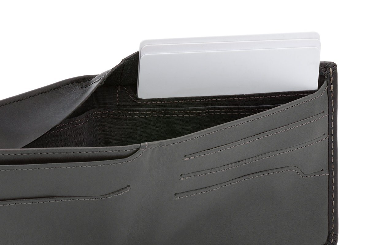 Mua Bellroy Hide & Seek Wallet (slim leather bifold design, RFID ...